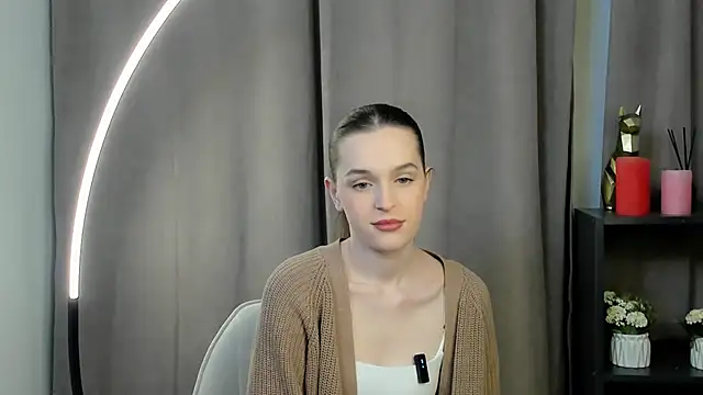 BritneySabeiha online show from October 22, 2025, 3:23 pm