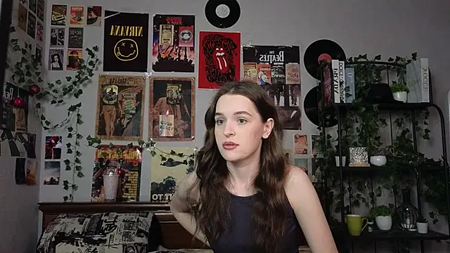 BritneySabeiha online show from October 30, 2025, 7:03 pm