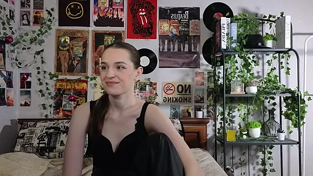 BritneySabeiha online show from November 1, 2025, 6:54 pm