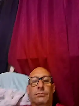 Snapshot of whateveruwanthowever chatting on November 6, 2025, 9:59 pm whateveruwanthowever online show from November 6, 2025, 9:59 pm