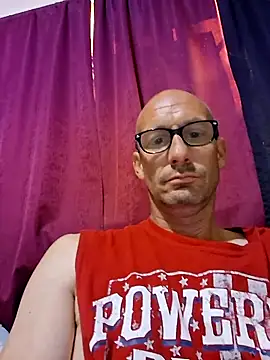 Snapshot of whateveruwanthowever chatting on November 17, 2025, 5:52 pm whateveruwanthowever online show from November 17, 2025, 5:52 pm