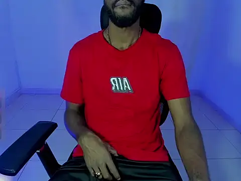 Snapshot of BenhtenBlack25 chatting on October 31, 2025, 9:16 pm BenhtenBlack25 online show from October 31, 2025, 9:16 pm