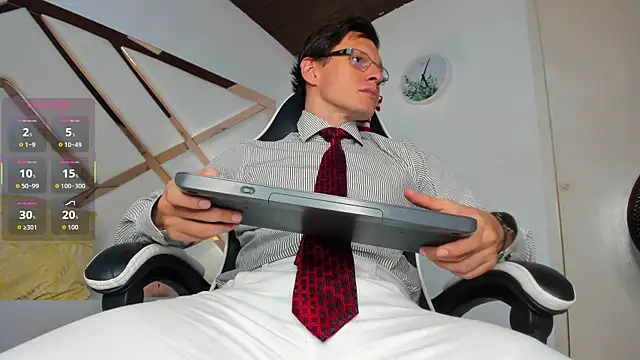 Justin valverde online show from December 23, 2025, 2:53 am