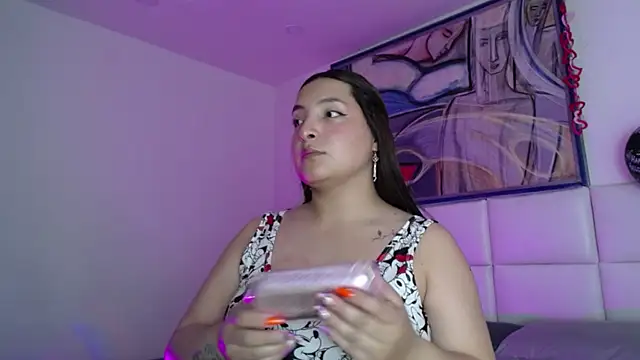 Layla spice online show from October 15, 2025, 7:58 pm