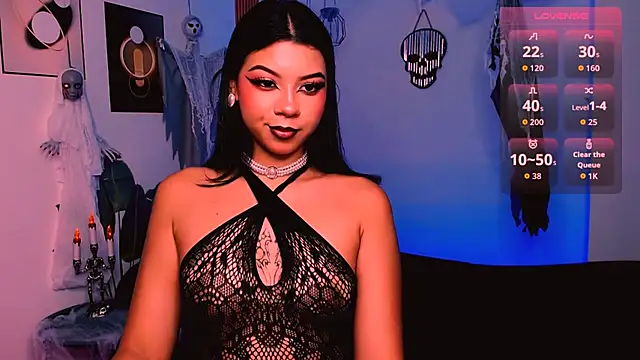 ivonyrose  online show from October 22, 2025, 8:19 pm