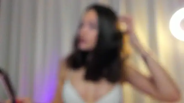 -CamillaStar- online show from November 4, 2025, 9:03 pm