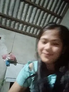 Snapshot of Lyssa-a chatting on May 21, 2026, 10:17 pm Lyssa-a online show from May 21, 2026, 10:17 pm
