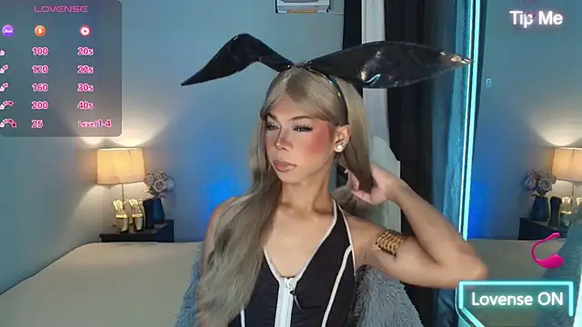 NicoleAshleyxxx online show from November 10, 2025, 12:15 pm