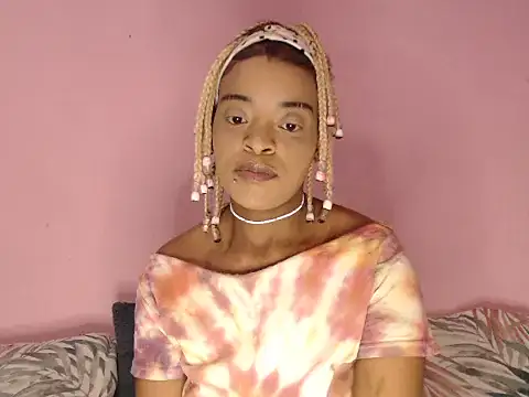 fifiqueen25 online show from October 19, 2025, 9:10 am