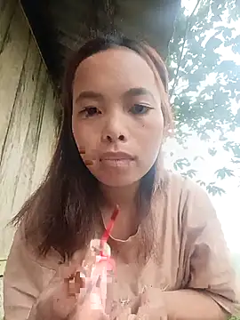 Nguyet2k4 online show from March 14, 2026, 12:28 am