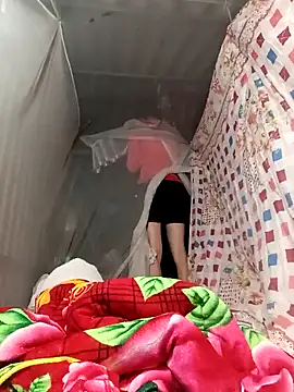 -Kem-01 online show from November 5, 2025, 8:53 pm