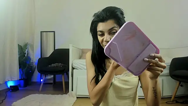 ReneeVoss online show from February 19, 2026, 4:30 am