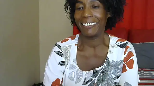 Snapshot of AfroGodesss124 chatting on February 1, 2026, 11:20 am AfroGodesss124 online show from February 1, 2026, 11:20 am