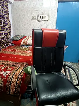 imyoungboymay online show from March 25, 2026, 12:00 pm