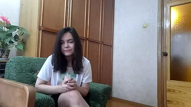 Snapshot of AudieMleczynski chatting on November 3, 2025, 7:20 am AudieMleczynski online show from November 3, 2025, 7:20 am