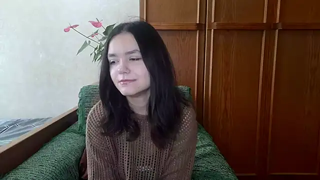 Snapshot of AudieMleczynski chatting on November 18, 2025, 7:24 am AudieMleczynski online show from November 18, 2025, 7:24 am