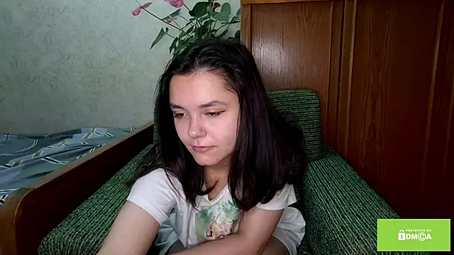 Snapshot of AudieMleczynski chatting on December 2, 2025, 6:08 am AudieMleczynski online show from December 2, 2025, 6:08 am