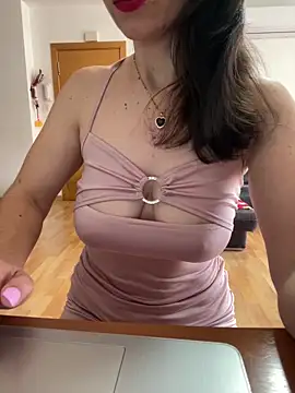 AlanaRius18 online show from March 10, 2026, 8:19 am