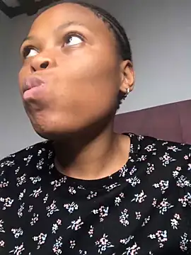 Snapshot of Bubbles156 chatting on January 16, 2026, 10:52 am Bubbles156 online show from January 16, 2026, 10:52 am