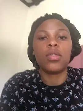 Snapshot of Bubbles156 chatting on February 5, 2026, 9:36 am Bubbles156 online show from February 5, 2026, 9:36 am