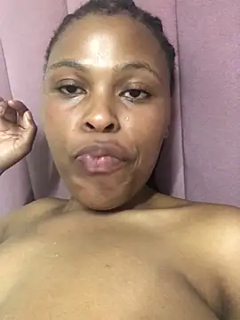 Snapshot of Bubbles156 chatting on February 13, 2026, 5:20 pm Bubbles156 online show from February 13, 2026, 5:20 pm