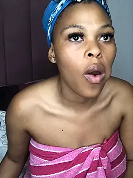 Snapshot of Bubbles156 chatting on April 8, 2026, 6:52 pm Bubbles156 online show from April 8, 2026, 6:52 pm