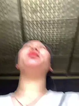 hanaa-show online show from April 10, 2026, 1:33 am