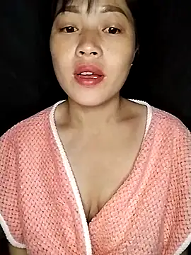 Snapshot of Hani-i chatting on October 27, 2025, 9:08 pm Hani-i online show from October 27, 2025, 9:08 pm