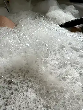 Snapshot of Twilightboyx chatting on October 17, 2025, 1:57 pm Twilightboyx online show from October 17, 2025, 1:57 pm