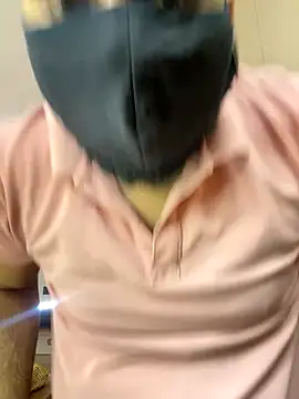 Snapshot of Notme_09 chatting on October 20, 2025, 7:53 am Notme 09 online show from October 20, 2025, 7:53 am