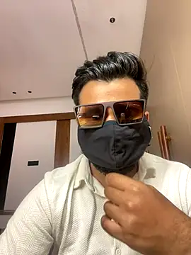 Snapshot of Notme_09 chatting on October 21, 2025, 3:46 pm Notme 09 online show from October 21, 2025, 3:46 pm