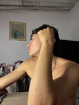 Snapshot of Myke_hotxxx chatting on December 14, 2025, 9:08 pm Myke hotxxx online show from December 14, 2025, 9:08 pm