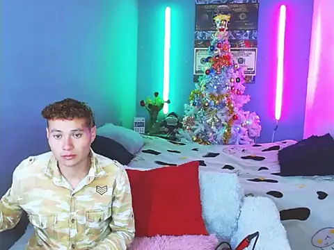 Snapshot of Latin_boysxxxx chatting on November 27, 2025, 11:40 pm Latin boysxxxx online show from November 27, 2025, 11:40 pm