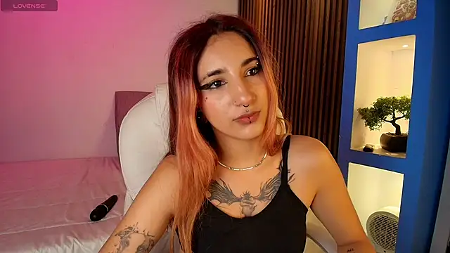 CassidyEvans online show from December 17, 2025, 11:38 am