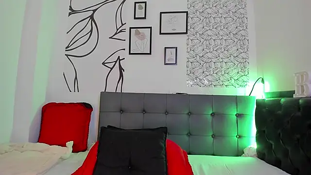 Snapshot of venus_sk chatting on November 24, 2025, 5:45 pm venus sk online show from November 24, 2025, 5:45 pm