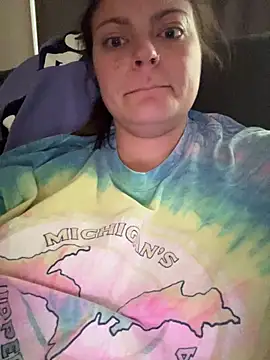 honeygirlox online show from October 14, 2025, 7:47 pm