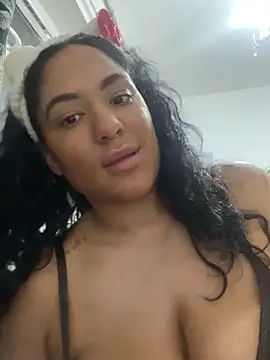 CocoRaexx online show from November 7, 2025, 5:24 pm