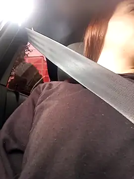 LannaRossi online show from November 5, 2025, 12:49 pm