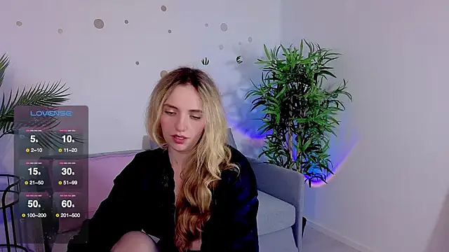 Snapshot of cute_cake chatting on July 28, 2026, 8:52 pm cute cake online show from July 28, 2026, 8:52 pm