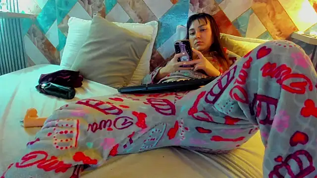 Diosadelchat online show from November 18, 2025, 3:56 am