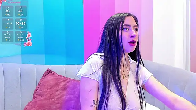 JuliethCruz  online show from March 30, 2026, 6:09 pm