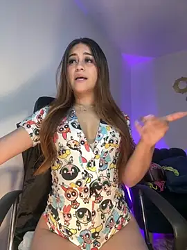 Snapshot of Aliss_rose chatting on November 7, 2025, 1:27 am Aliss rose online show from November 7, 2025, 1:27 am