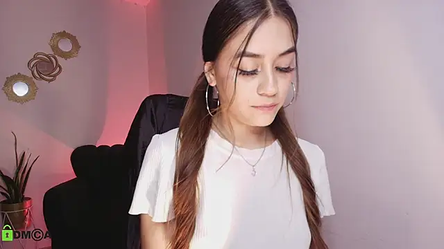 Snapshot of Aliss_rose chatting on November 15, 2025, 3:26 am Aliss rose online show from November 15, 2025, 3:26 am