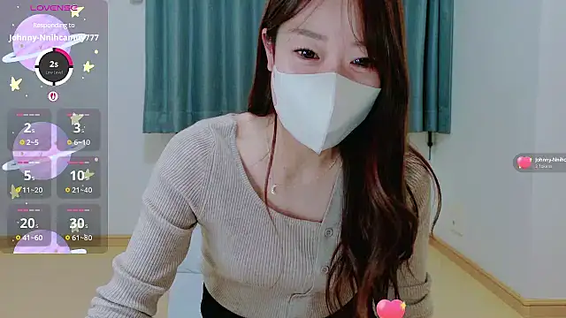 TSUKI circle online show from October 24, 2025, 2:35 pm