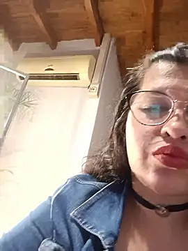 Sexylips200 online show from October 16, 2025, 7:31 am