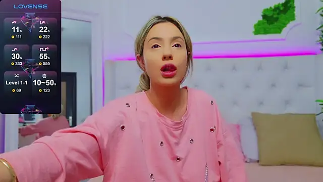 AriannaSins online show from January 13, 2025, 1:17 pm