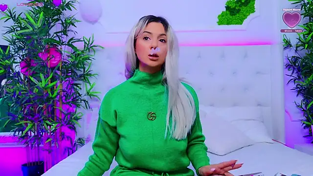 AriannaSins online show from September 30, 2025, 12:21 pm