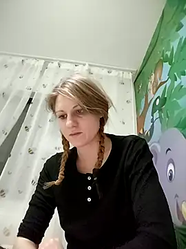 SandyCassie online show from February 7, 2026, 9:40 pm