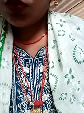 Rajni chauhan online show from October 28, 2025, 7:34 am