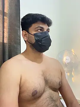 Handsome8677 online show from May 20, 2026, 1:28 pm